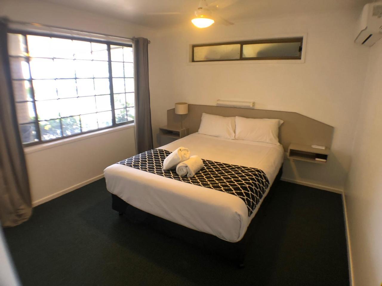 Jacaranda Place Motor Inn Toowoomba Exterior photo
