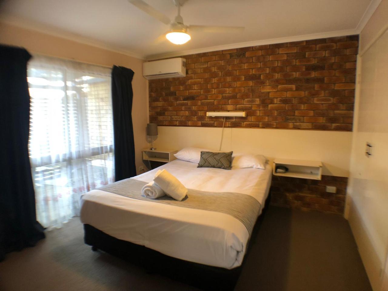 Jacaranda Place Motor Inn Toowoomba Exterior photo
